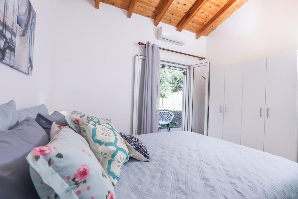 Casa Niovi, Acharavi *
